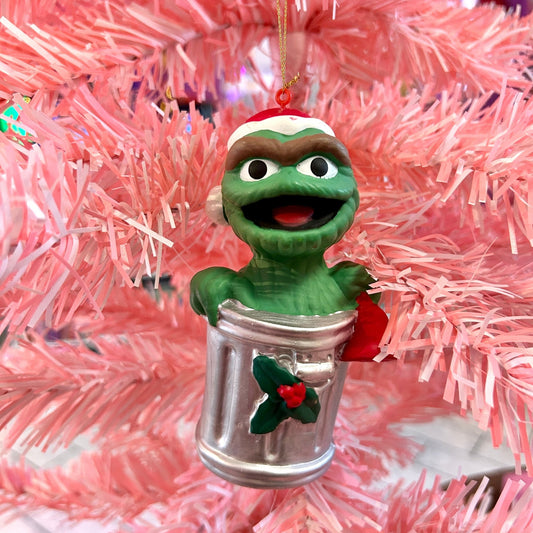 Sesame Street: Oscar The Grouch Holiday Ornament (90's) - PopCultGang