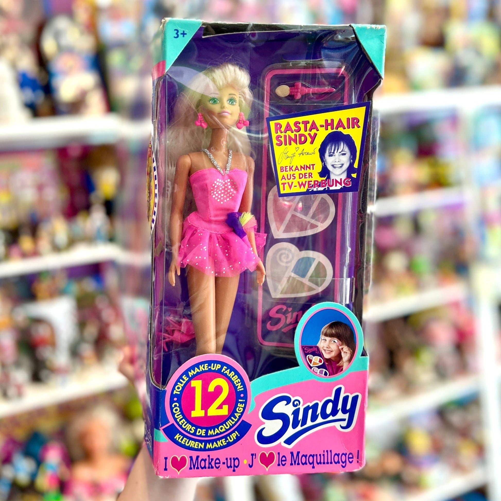 Sindy: 2 in 1 Magic Dreamboat + Sindy I Love Makeup doll (90s) - PopCultGang