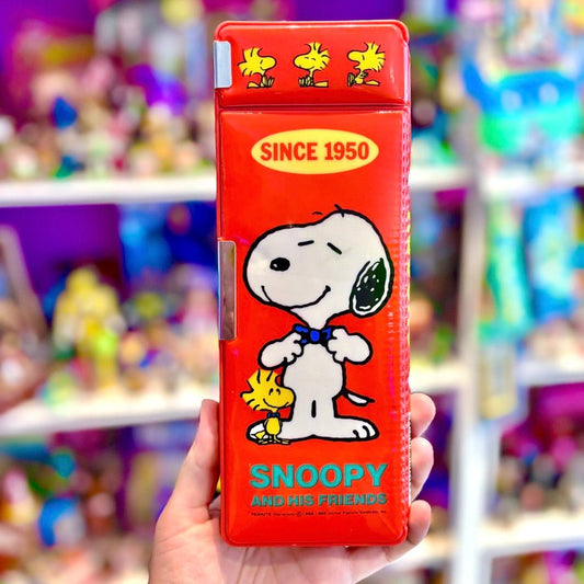 Snoopy And His Friends: The World Famous Superbeagle - Japanese Vinyl Pencil Case (80s) - PopCultGang