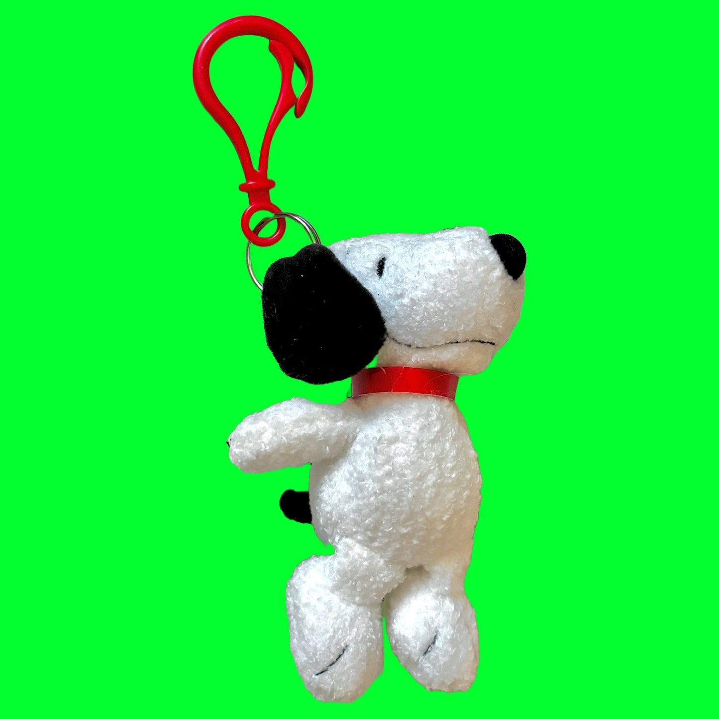 Snoopy Plush Keychain (2000s) - PopCultGang