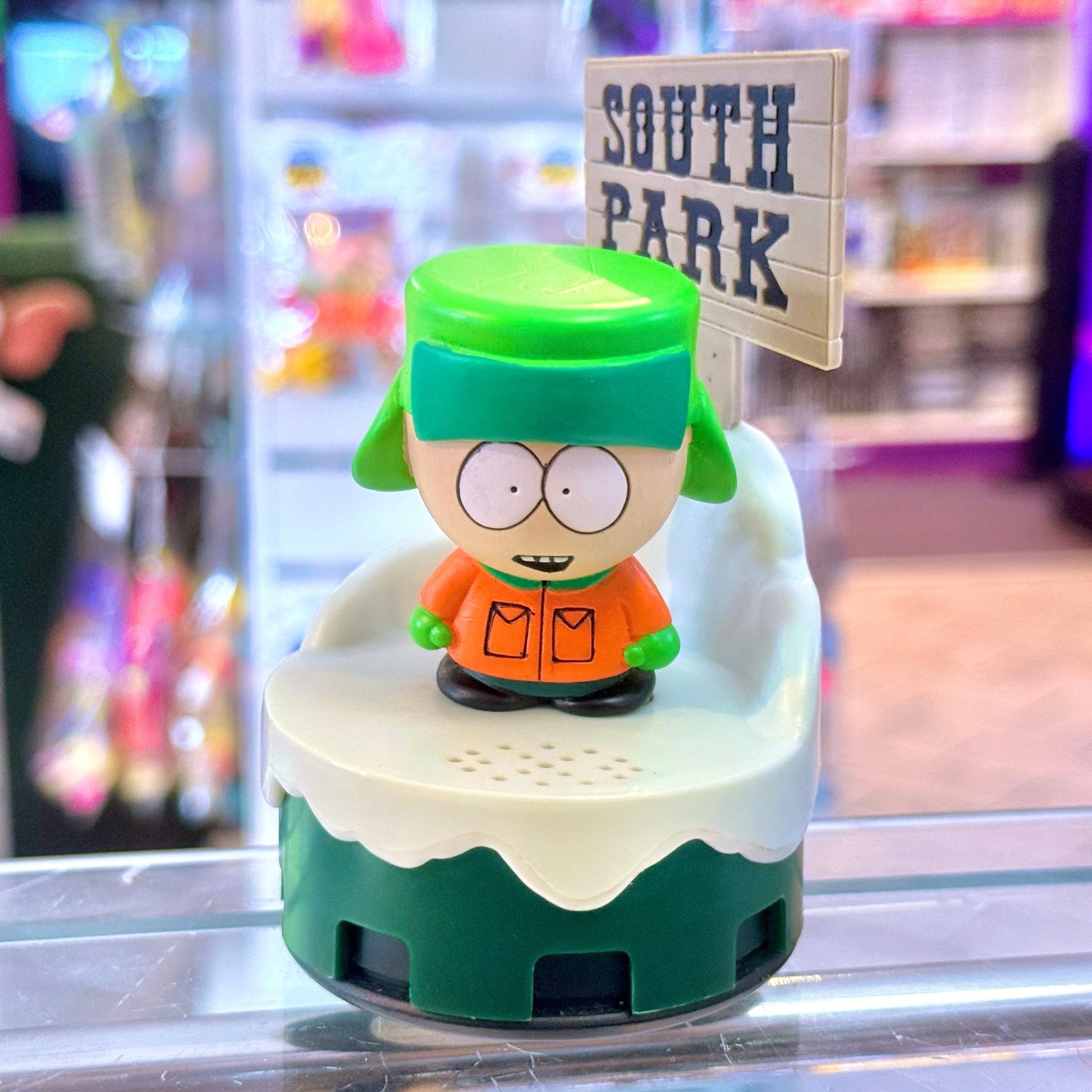 South Park: Talking Kyle Display Figure (Comedy Central, 1999) - PopCultGang