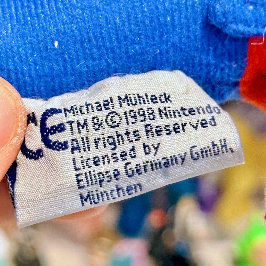 Super Mario 64: Wing-Cap Mario Small Plush (Nintendo, Elipse Germany GmbH, 1998) - PopCultGang