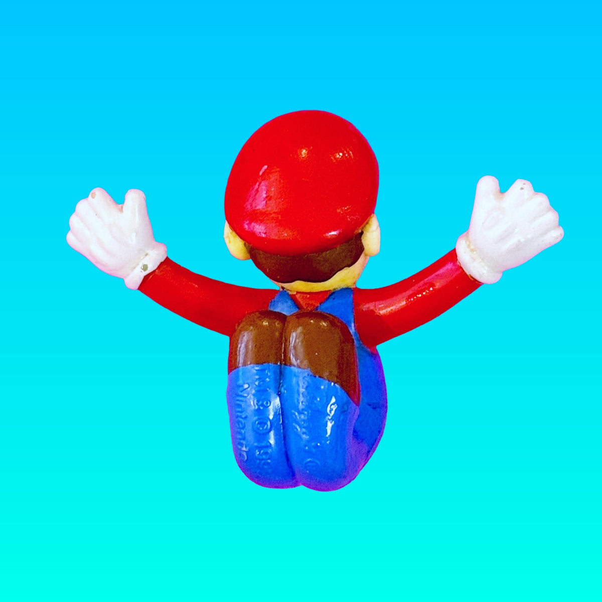 Super Mario Bent Hanging Mini Figure - Rare Cereal Toy (Kelloggs, 1999) - PopCultGang