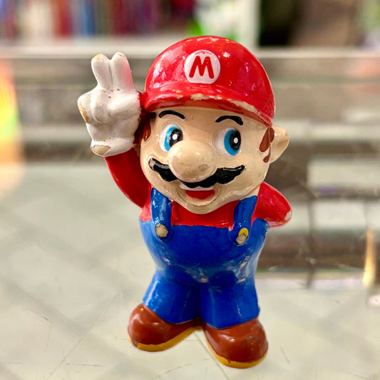 Super Mario Bros: Mario PVC Figure (Mars, 90s) - PopCultGang