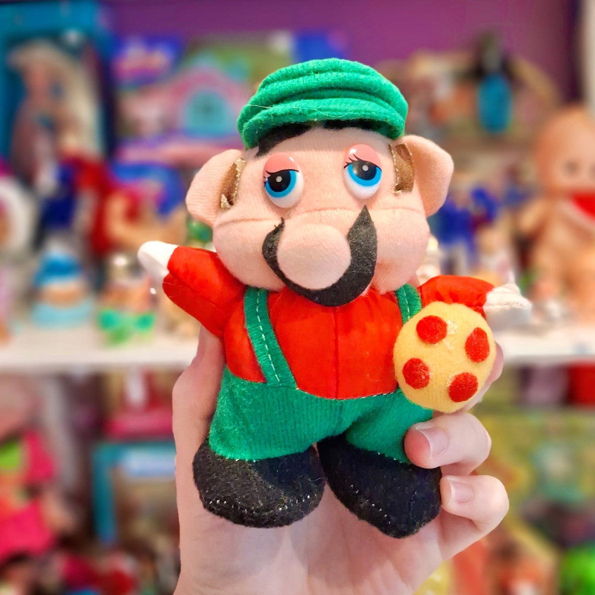 Super Mario Bros: Ugly Bootleg Fake Plush (80s) - PopCultGang