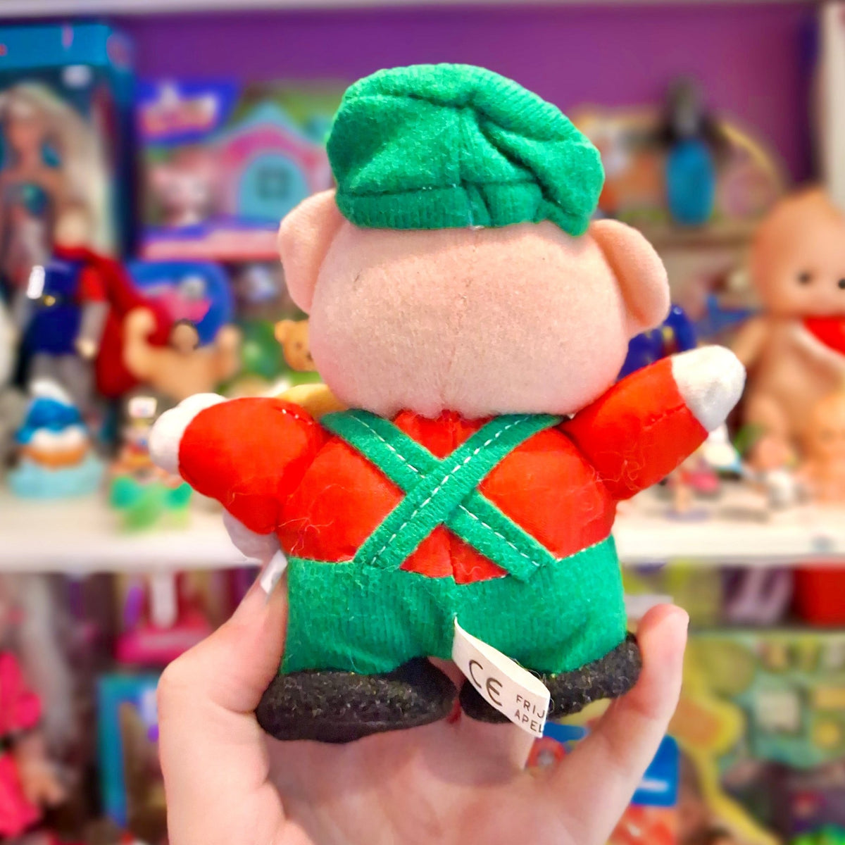 Super Mario Bros: Ugly Bootleg Fake Plush (80s) - PopCultGang