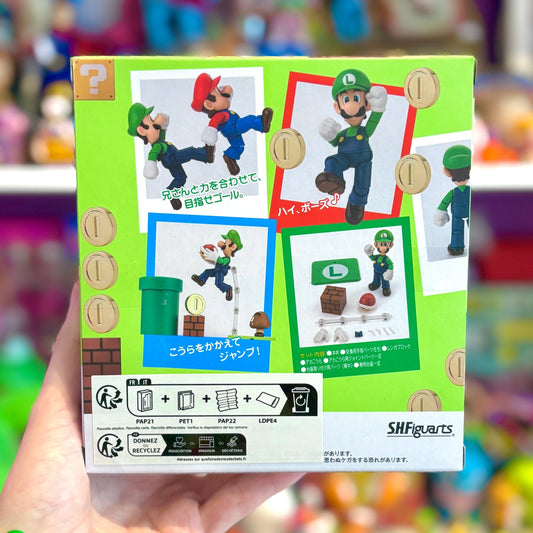 Super Mario: Luigi 11 cm Action Figure (Bandai) - PopCultGang