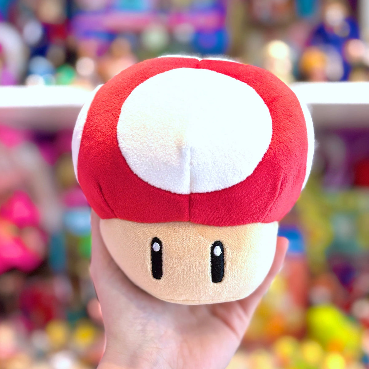 Super Mario: Mocchi-Mocchi Junior Plush Figures Wave 11: Super Mushroom Plush 13 cm (Nintendo) - PopCultGang