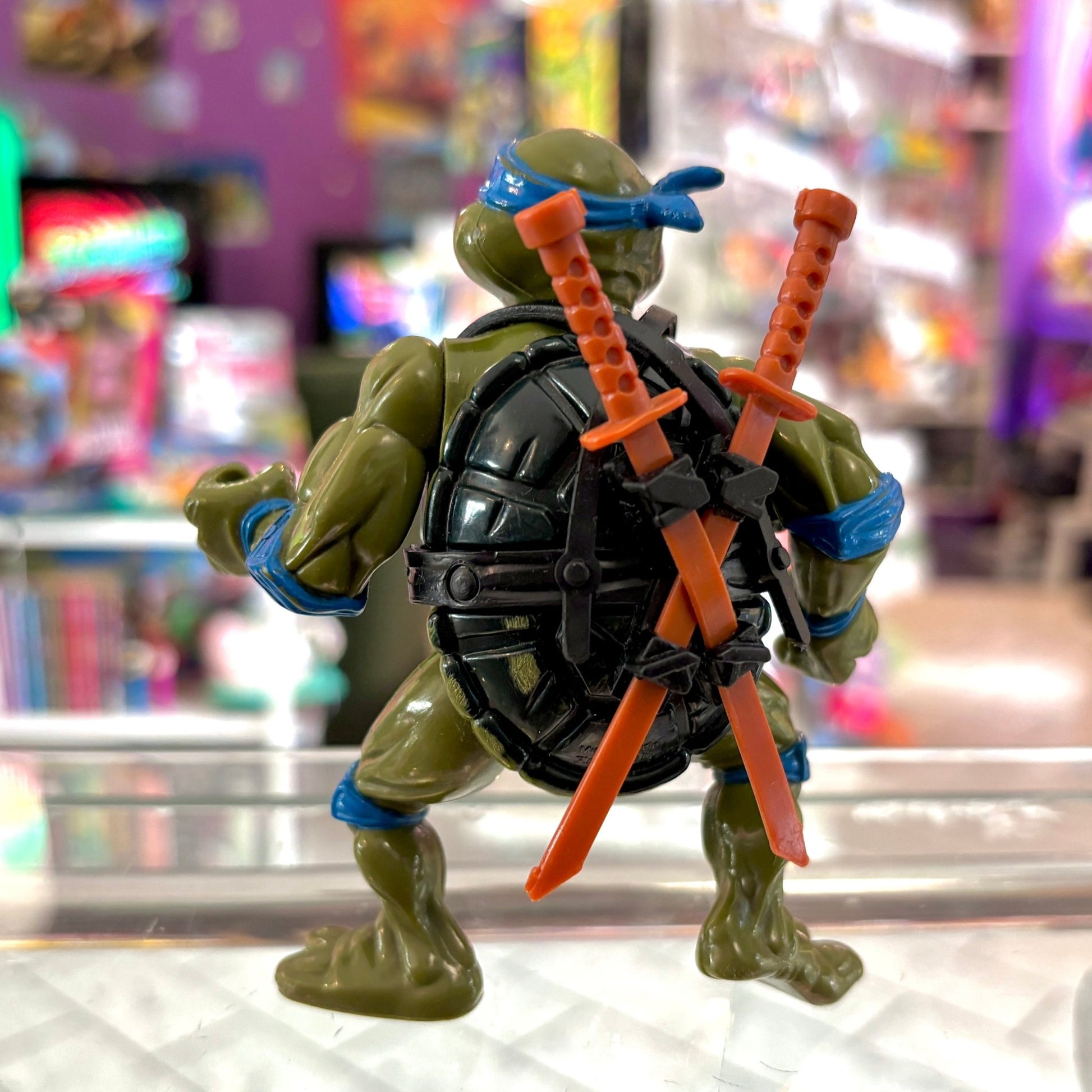 Teenage Mutant Ninja Turtles: Leonardo (Playmates, 1988) - PopCultGang