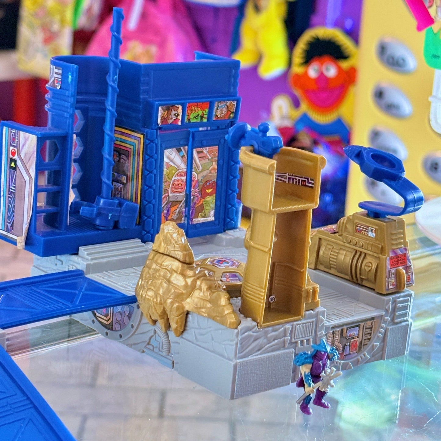 Teenage Mutant Ninja Turtles: Mini Mutants Bodacious Battlesets - Dimension X Wars Playset (Playmates, 1994) - PopCultGang