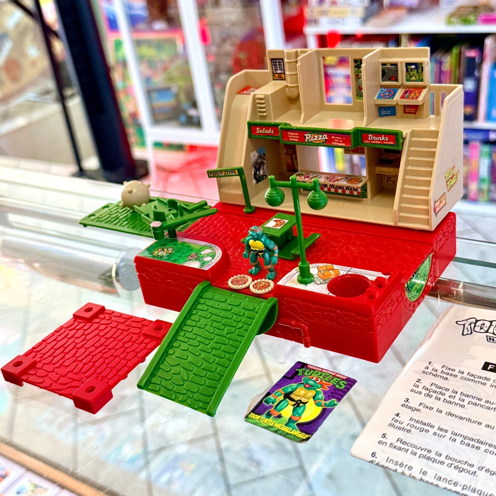 Teenage Mutant Ninja Turtles: Mini Mutants Bodacious Battlesets - Pizza Wars Playset (Playmates, 1994) - PopCultGang