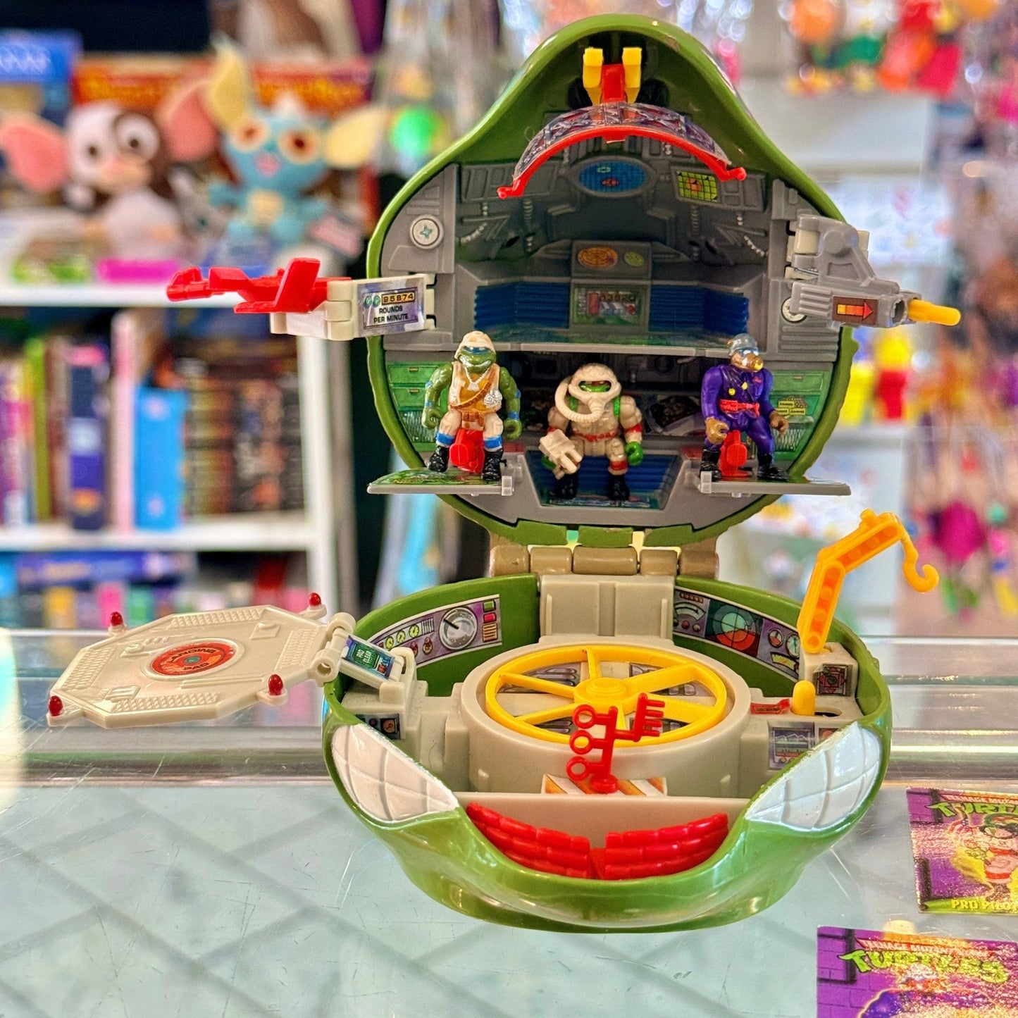 Teenage Mutant Ninja Turtles: Mini Mutants - Leonardo's Mutant Military Playset (Playmates, 1995) - PopCultGang