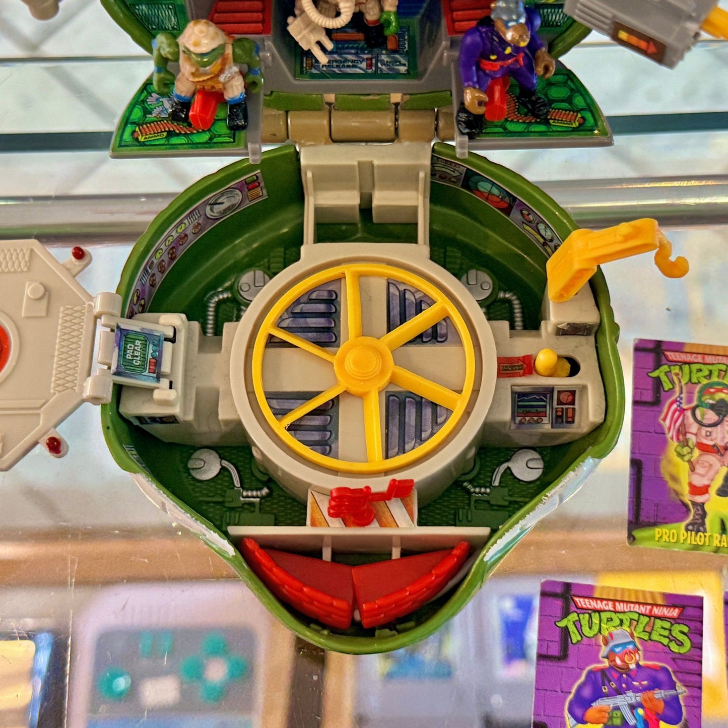 Teenage Mutant Ninja Turtles: Mini Mutants - Leonardo's Mutant Military Playset (Playmates, 1995) - PopCultGang