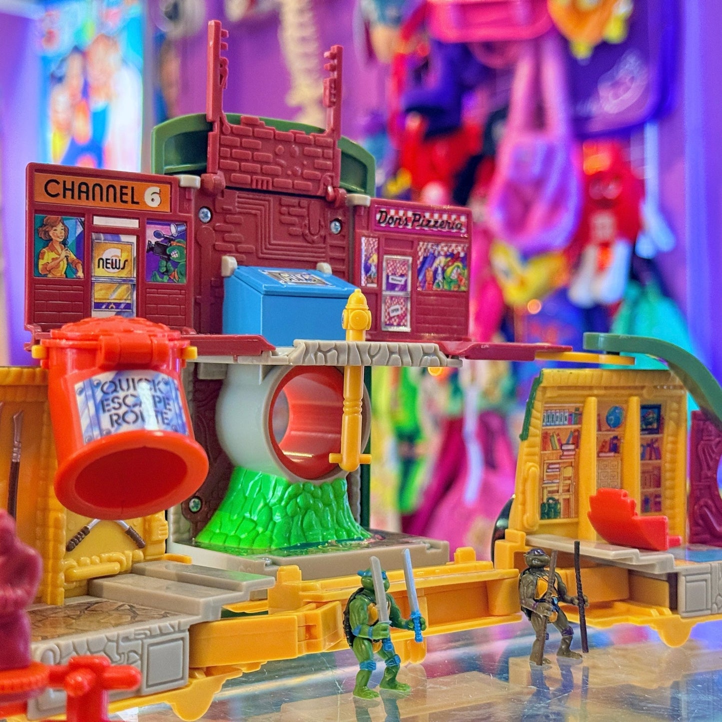 Teenage Mutant Ninja Turtles: Mini Mutants - Party Wagon Playset (Playmates, 1995) - PopCultGang