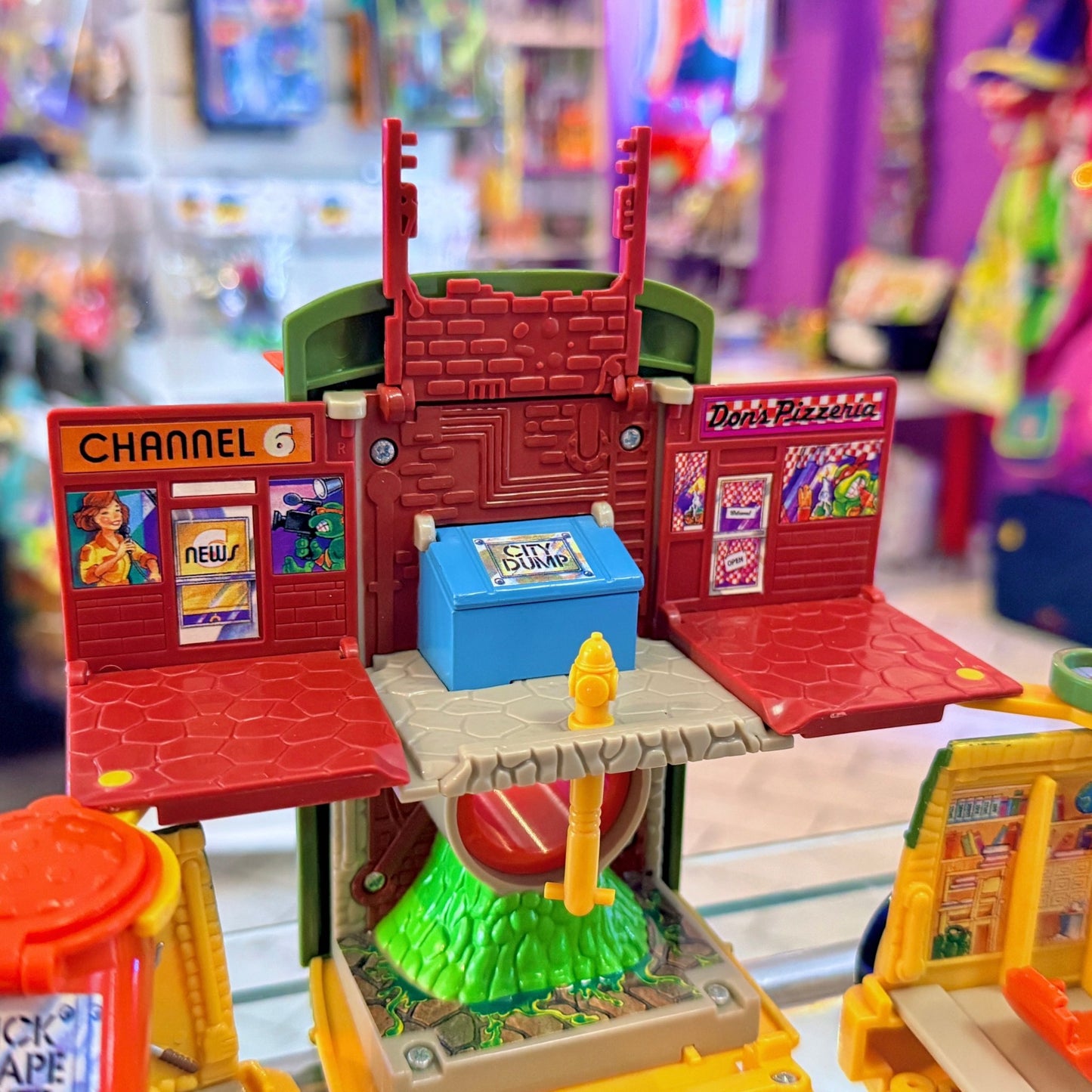 Teenage Mutant Ninja Turtles: Mini Mutants - Party Wagon Playset (Playmates, 1995) - PopCultGang