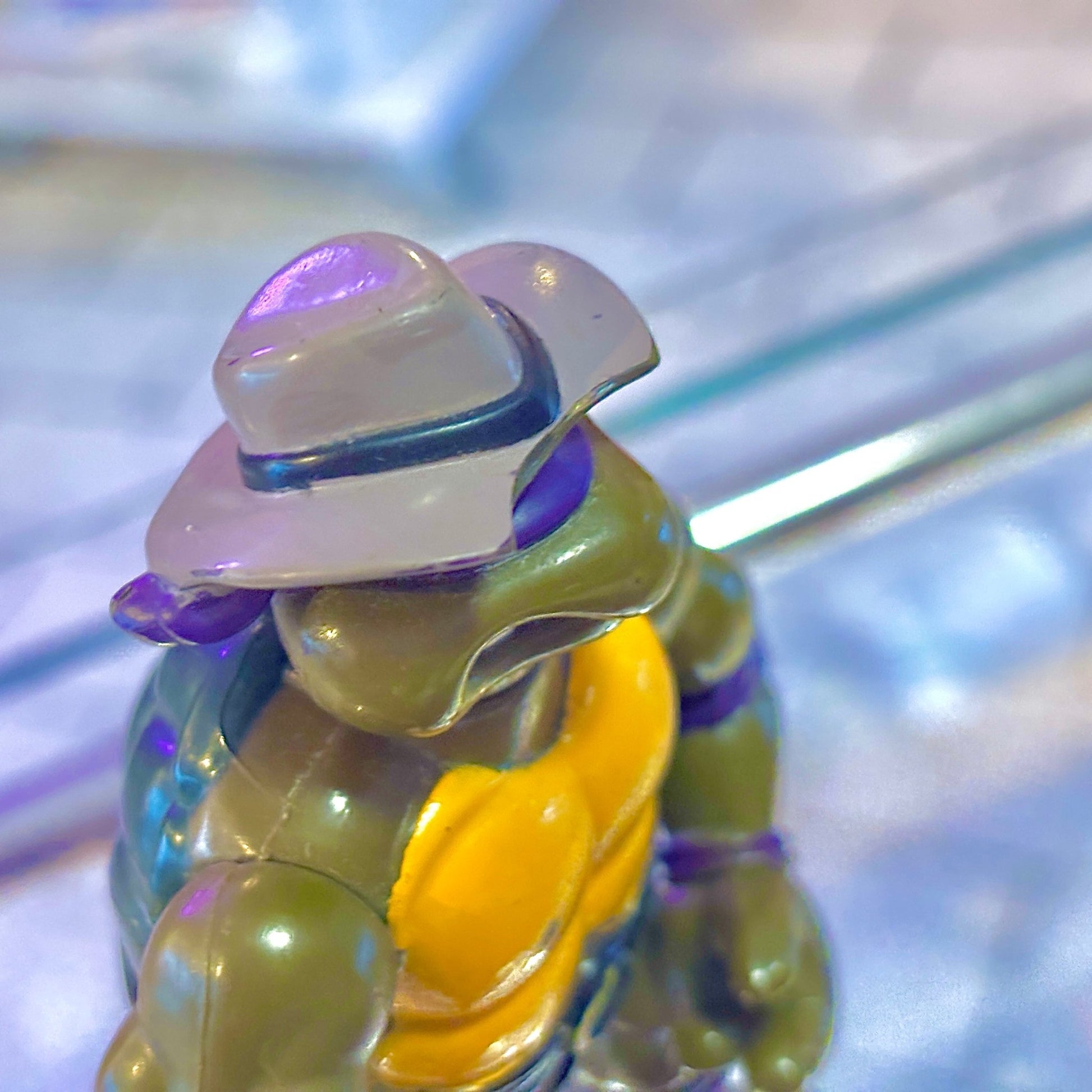 Teenage Mutant Ninja Turtles: Undercover Donatello (extremely rare cloth version, 1994) - PopCultGang