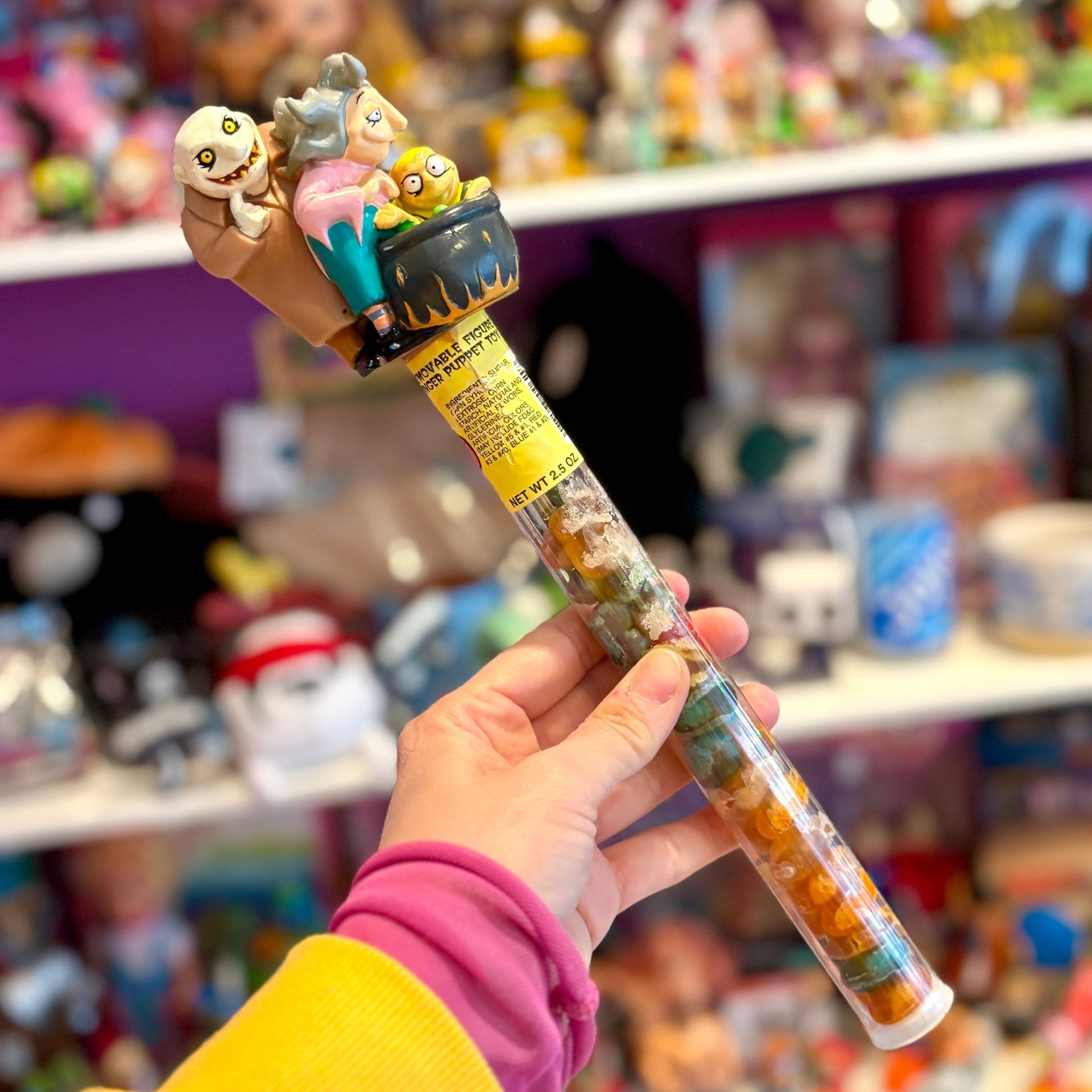 The Addams Family: Fester Pugsley Grandma Candy Topper + Candy (HBPC, 1993) - PopCultGang