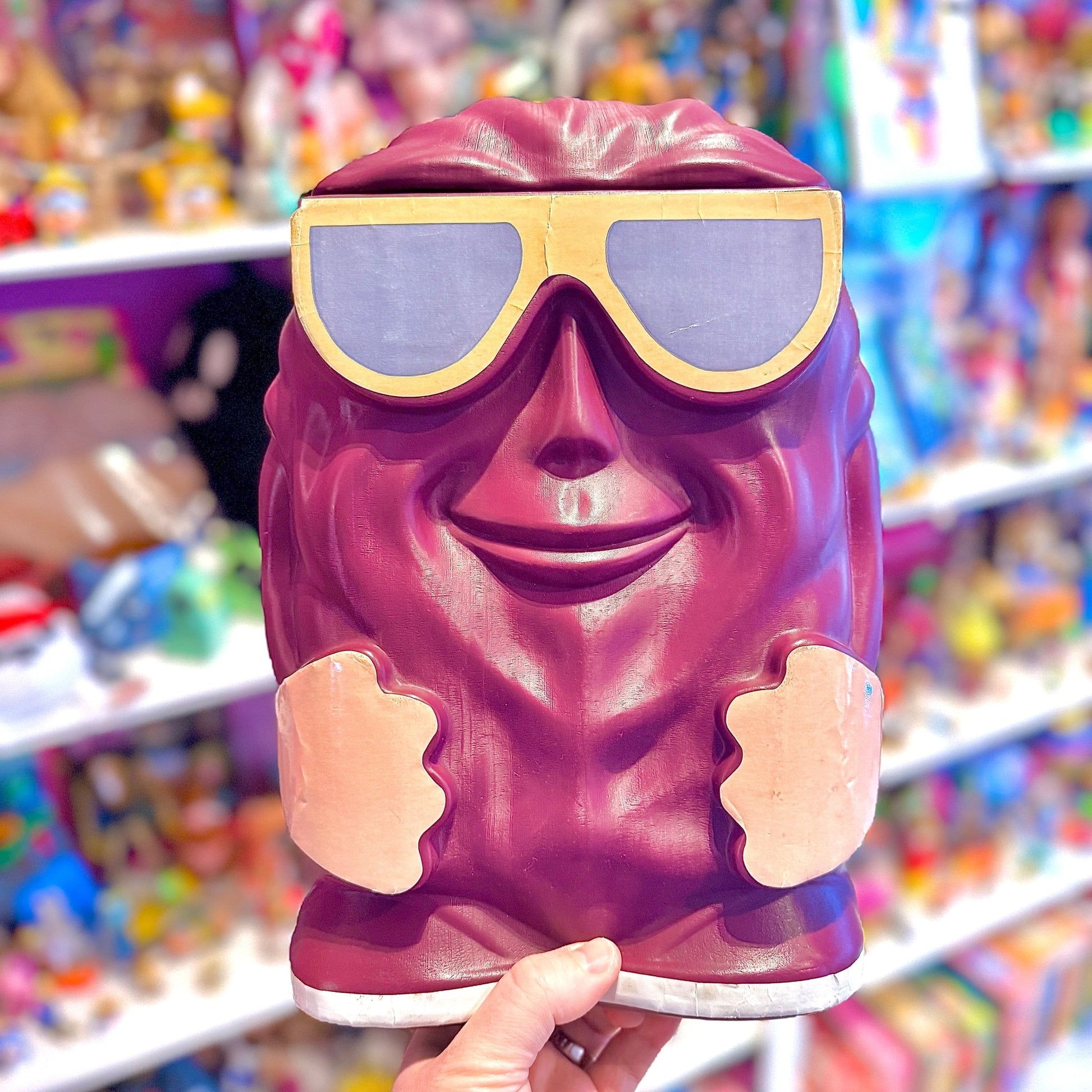 The California Raisins: Huge Plastic Coin Bank (1988) - PopCultGang