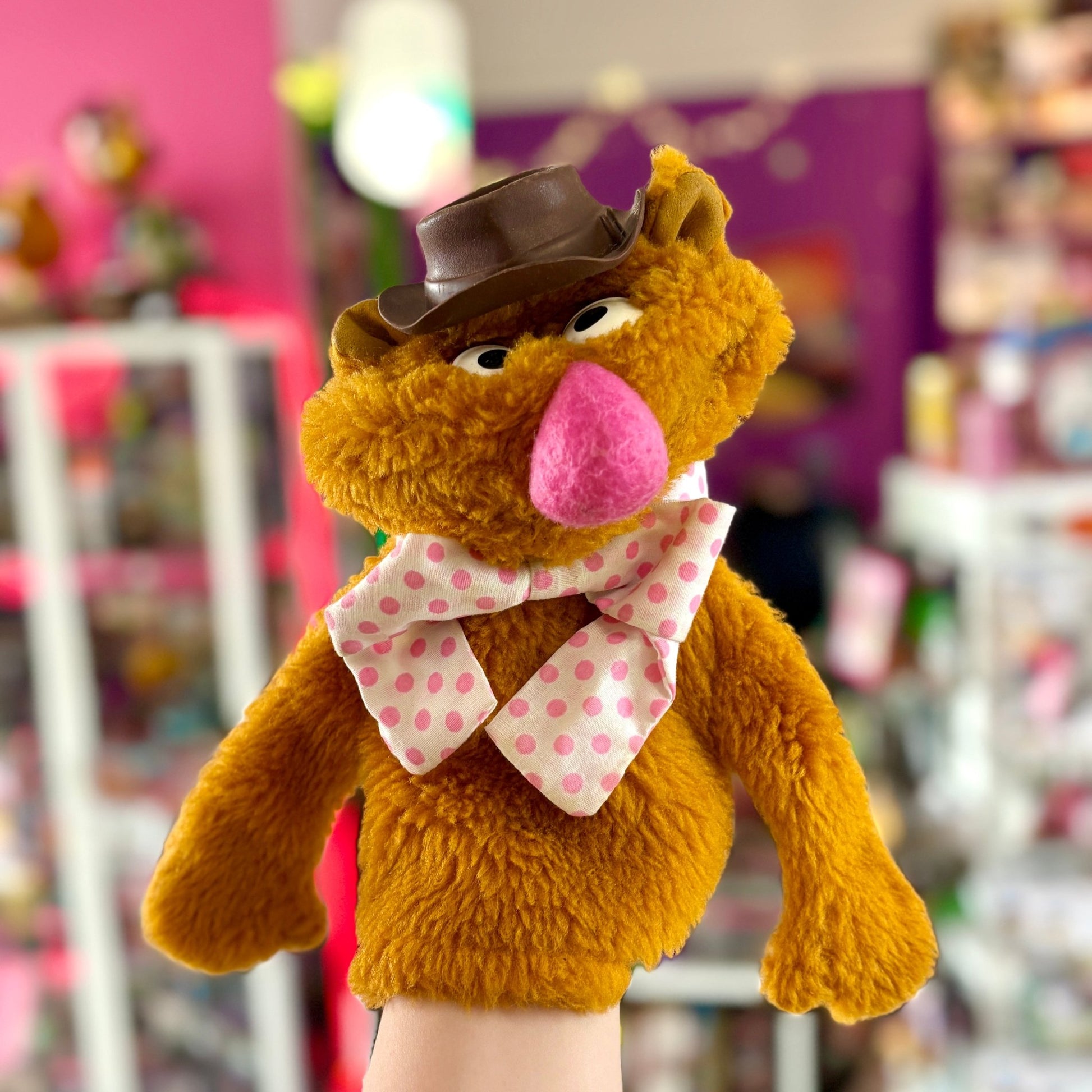 The Muppets: Fozzie Bear Hand Puppet (70s) - PopCultGang