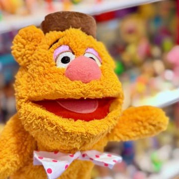 The Muppets: Fozzie Bear Hand Puppet (Albert Hejn, 2012) - PopCultGang