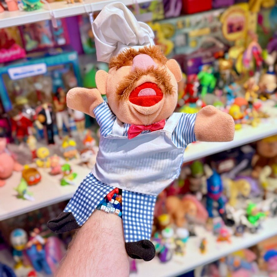The Muppets: The Swedish Chef Hand Puppet (Albert Hejn, 2012) - PopCultGang