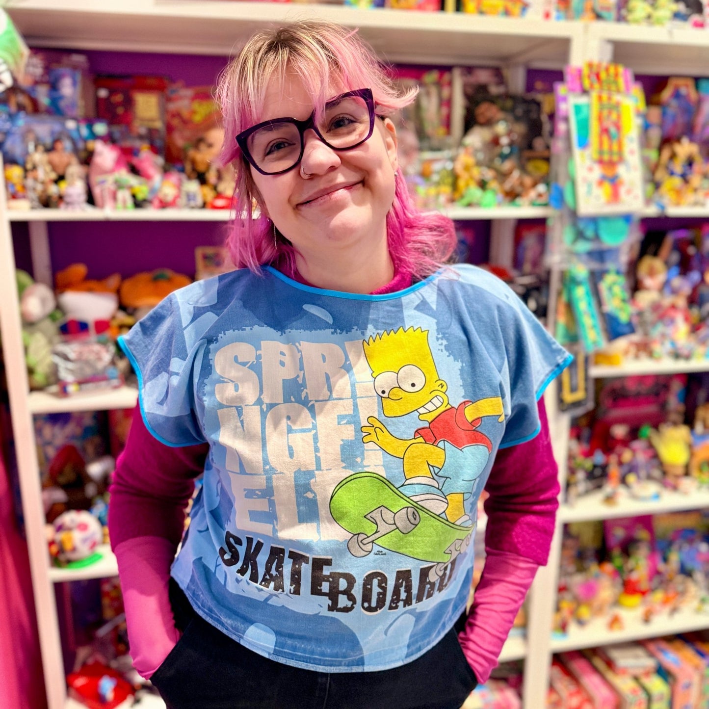 The Simpsons: Bart Simpson Skateboard - Upcycled Blue Top Shirt (FARVEFYLDT x POPCULTGANG) - PopCultGang