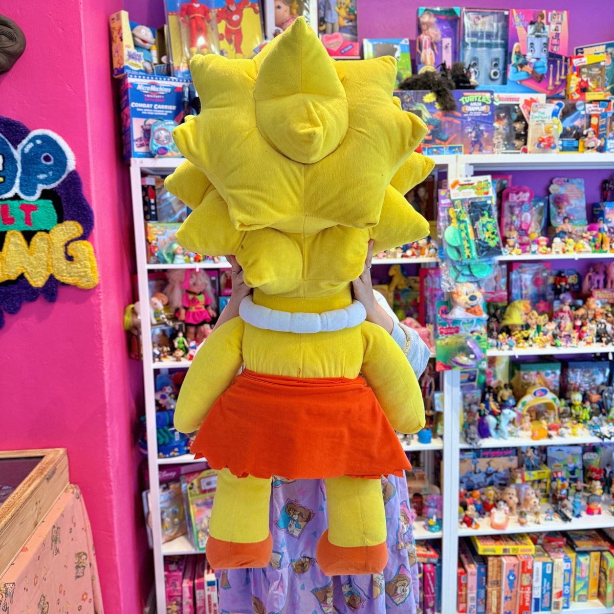 The Simpsons: Giant Lisa Simpson Plush 110 cm (2000s) - PopCultGang