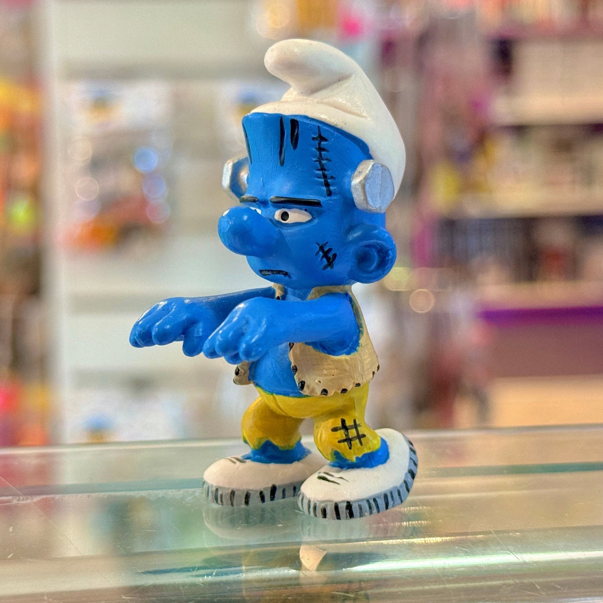 The Smurfs: Frankenstein’s Monster Smurf PVC Figure (Schleich, 2005) - PopCultGang