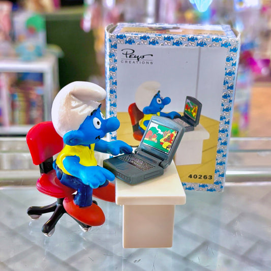 The Smurfs: Laptop Smurf Figure 40263 (Schleich, 2001) - PopCultGang