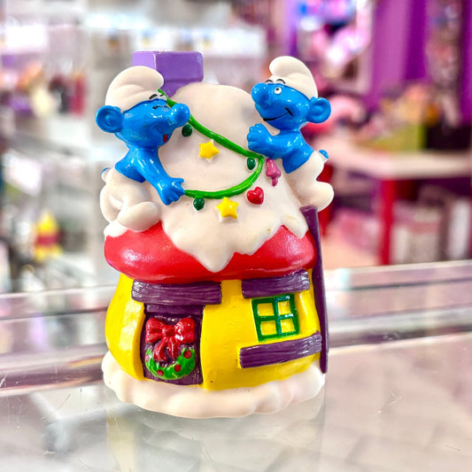 The Smurfs: Smurfs Decorating for Christmas PVC Figure (90s) - PopCultGang