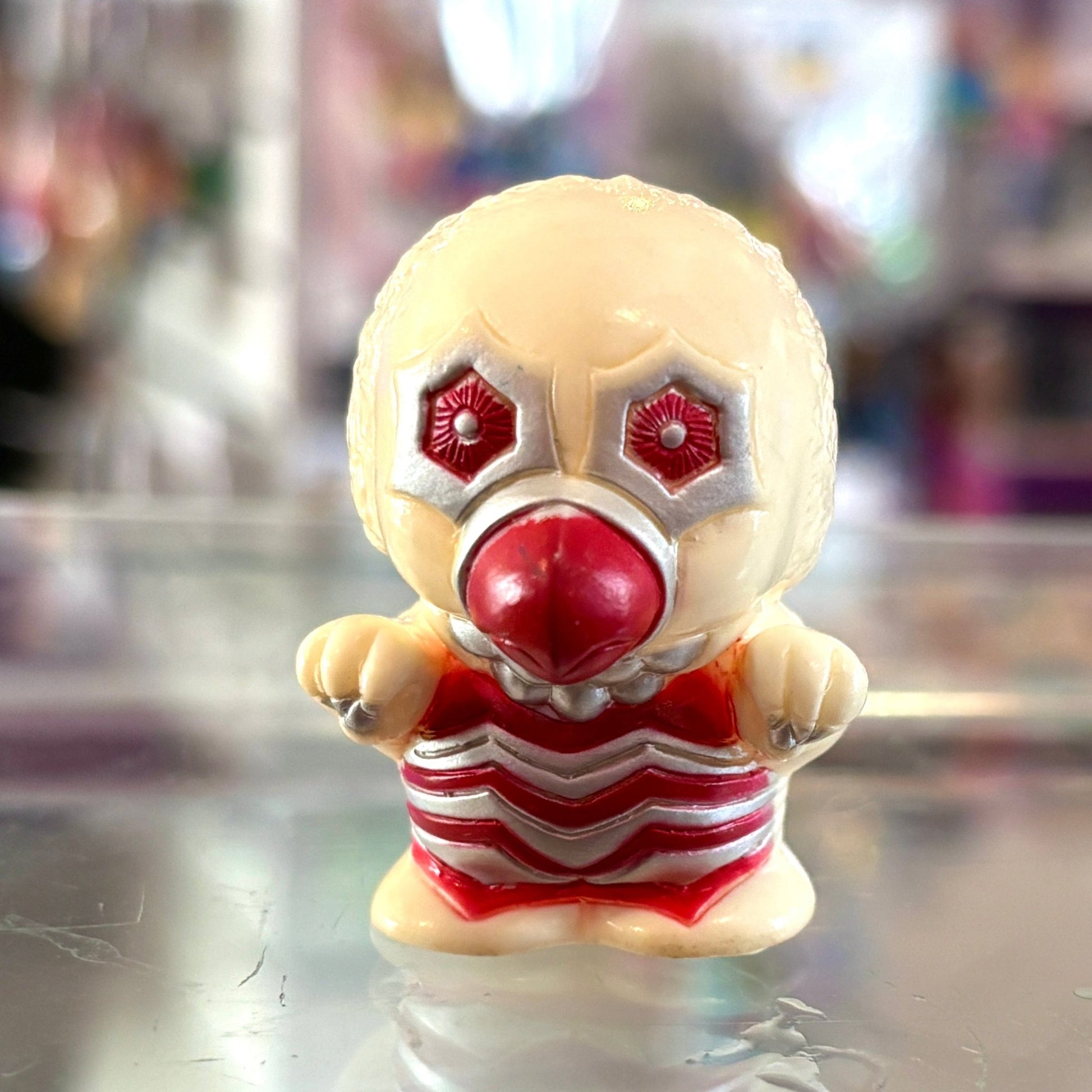 Ultraman: Alien Guts Kaiju Finger Puppet Vinyl Figure (Bandai, 90s) - PopCultGang