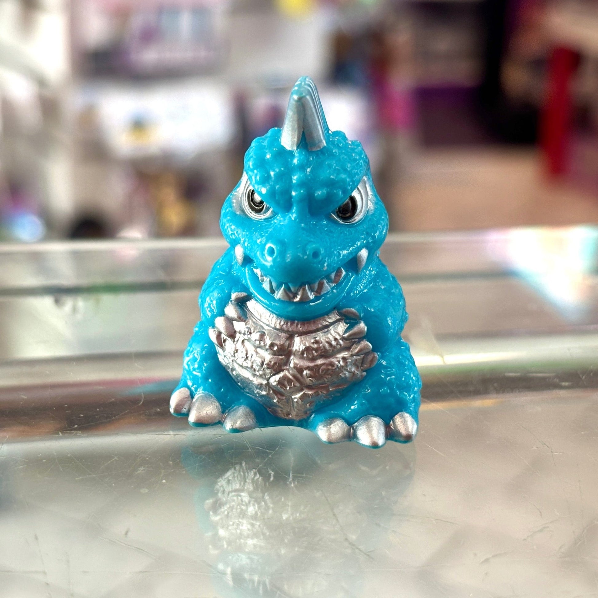 Ultraman: Earthtron Kaiju Finger Puppet Vinyl Figure (Bandai, 90s) - PopCultGang