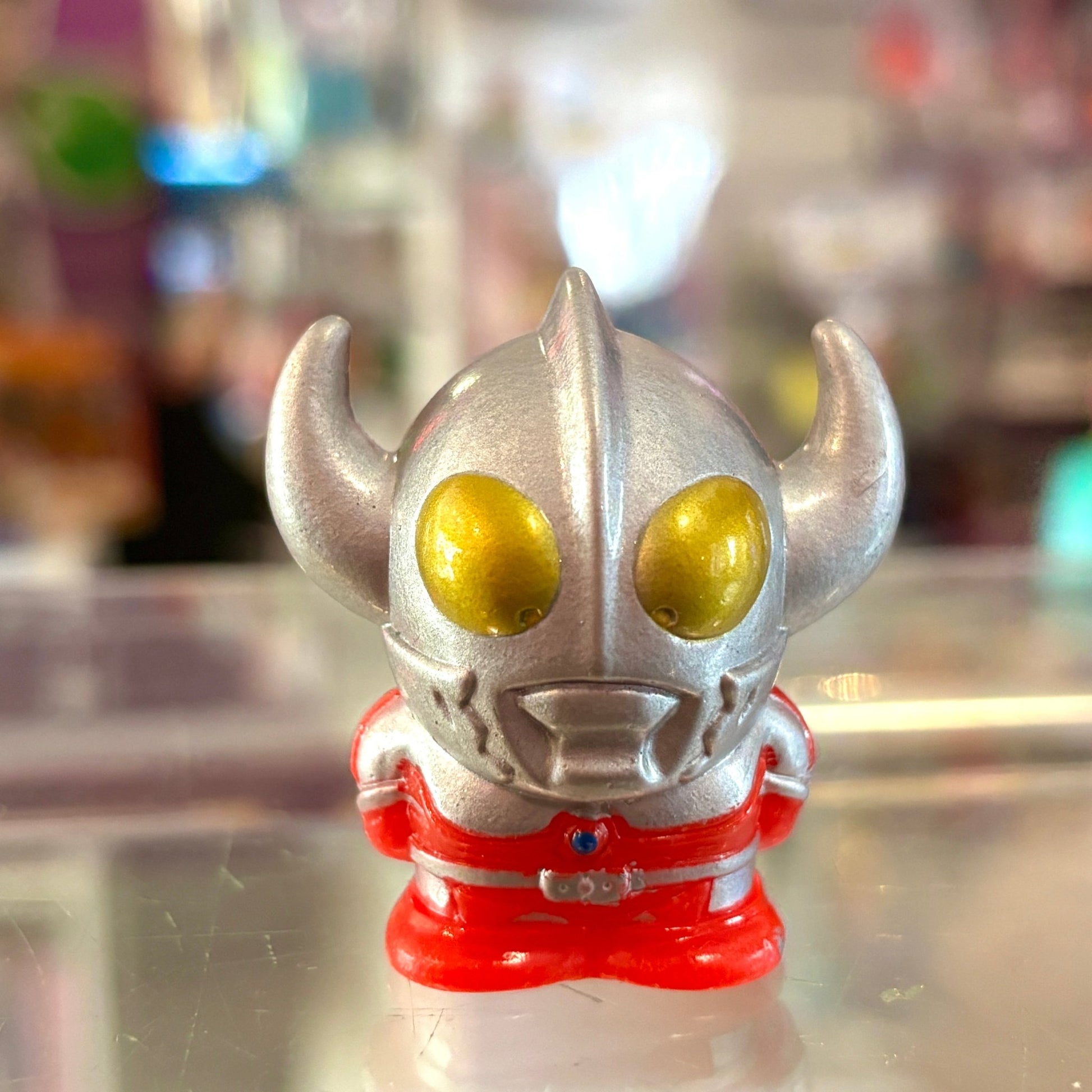 Ultraman: Father of Ultra Finger Puppet Vinyl Figure (Bandai, 90s) - PopCultGang