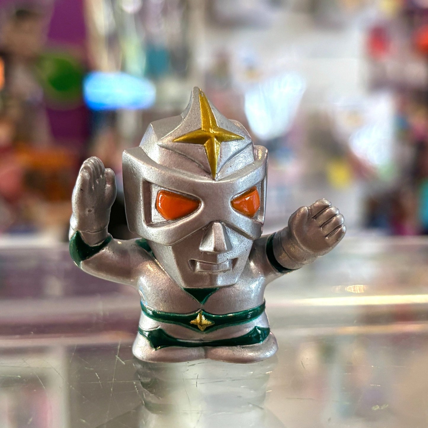 Ultraman: Mirrorman Finger Puppet Vinyl Figure (Bandai, 90s) - PopCultGang