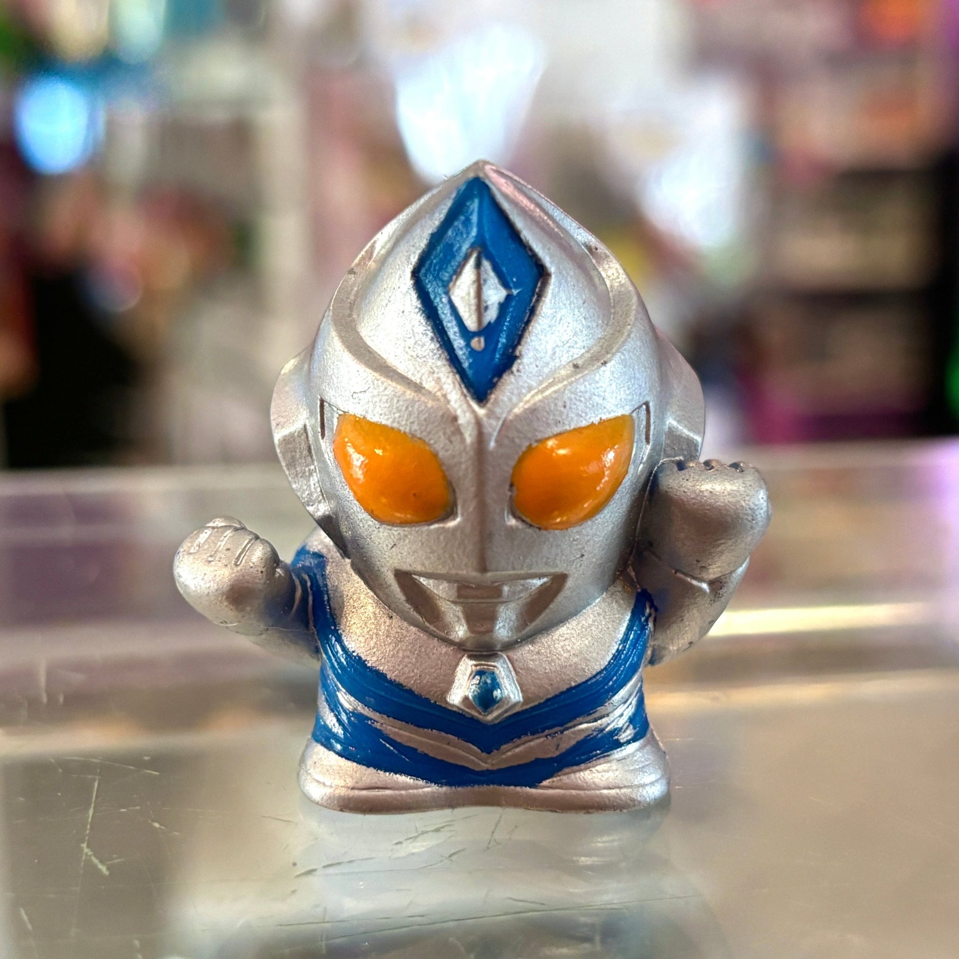 Ultraman: Ultra Dyna Miracle Type 2 Finger Puppet Vinyl Figure (Bandai, 90s) - PopCultGang