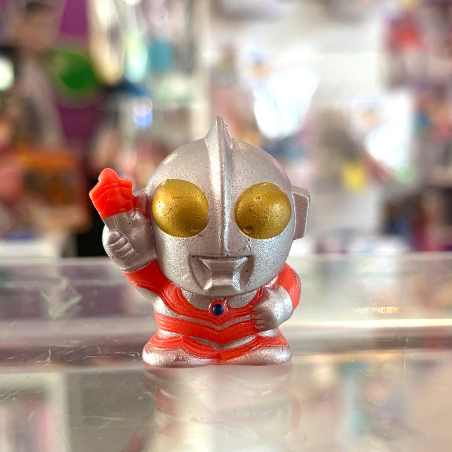 Ultraman: Ultraman Jack Holding Weapon Finger Puppet Vinyl Figure (Bandai, 90s) - PopCultGang