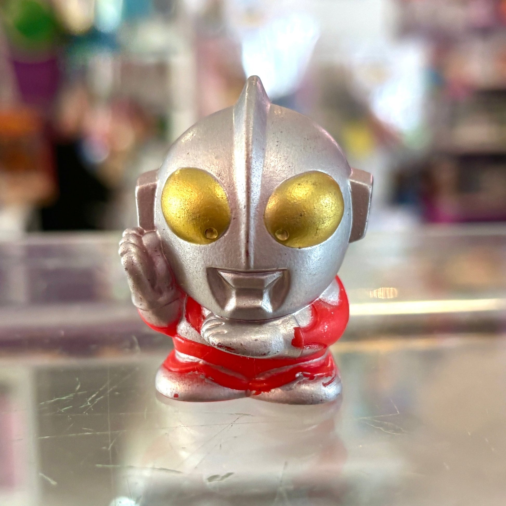 Ultraman: Ultraman Jack One Arm in the Air Finger Puppet Vinyl Figure (Bandai, 90s) - PopCultGang