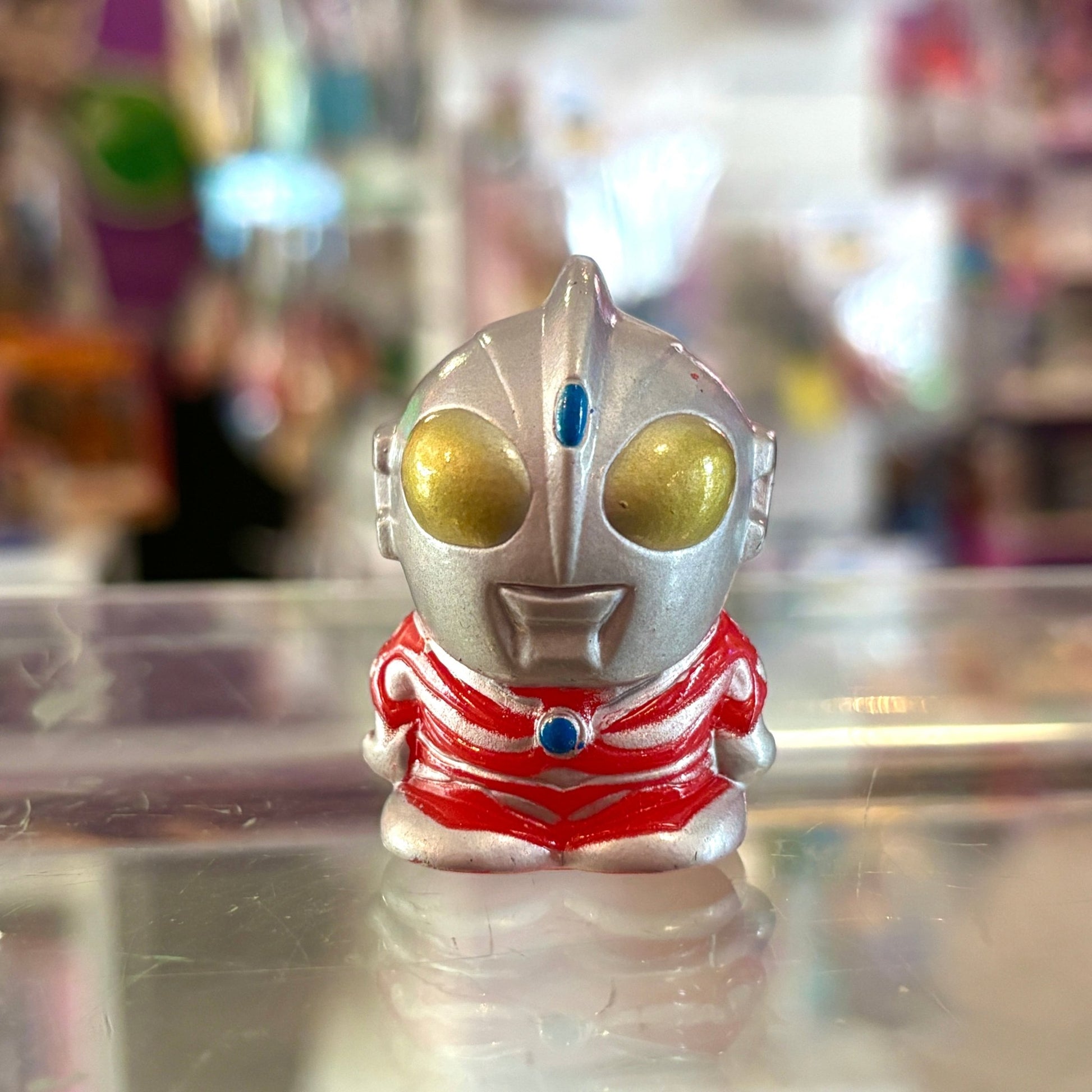 Ultraman: Ultraman Neos Finger Puppet Vinyl Figure (Bandai, 90s) - PopCultGang
