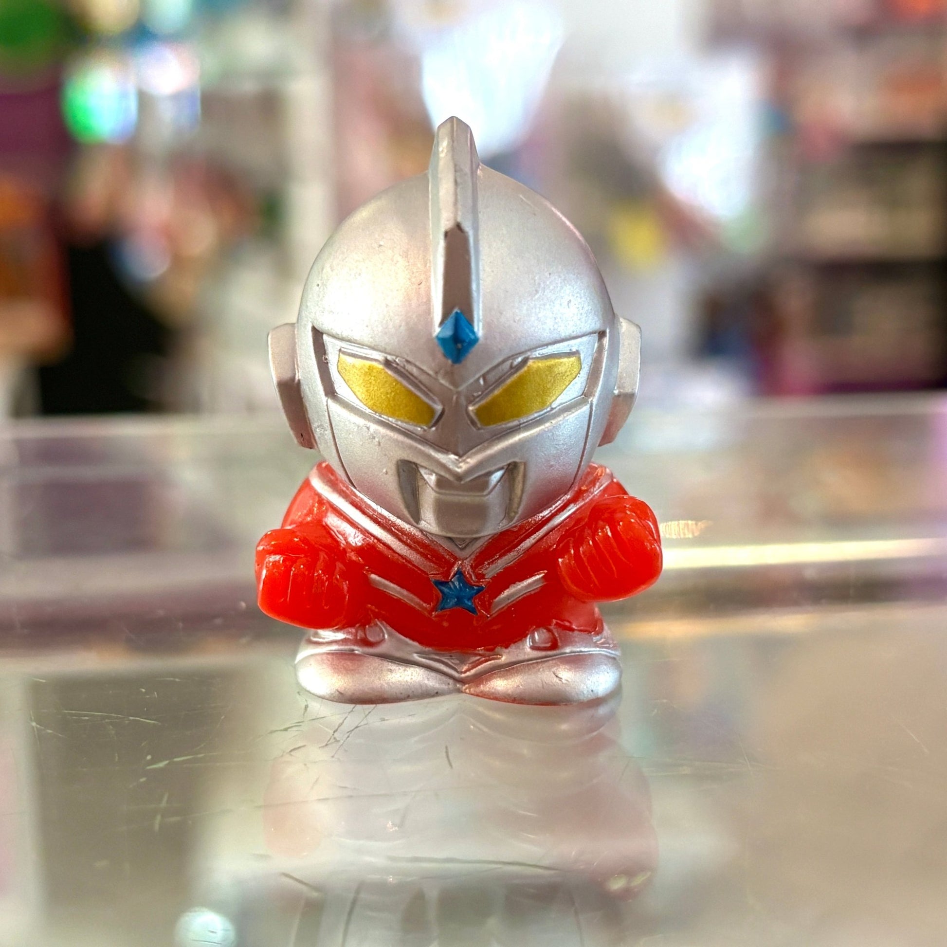 Ultraman: Ultraman Scott Finger Puppet Vinyl Figure (Bandai, 90s) - PopCultGang