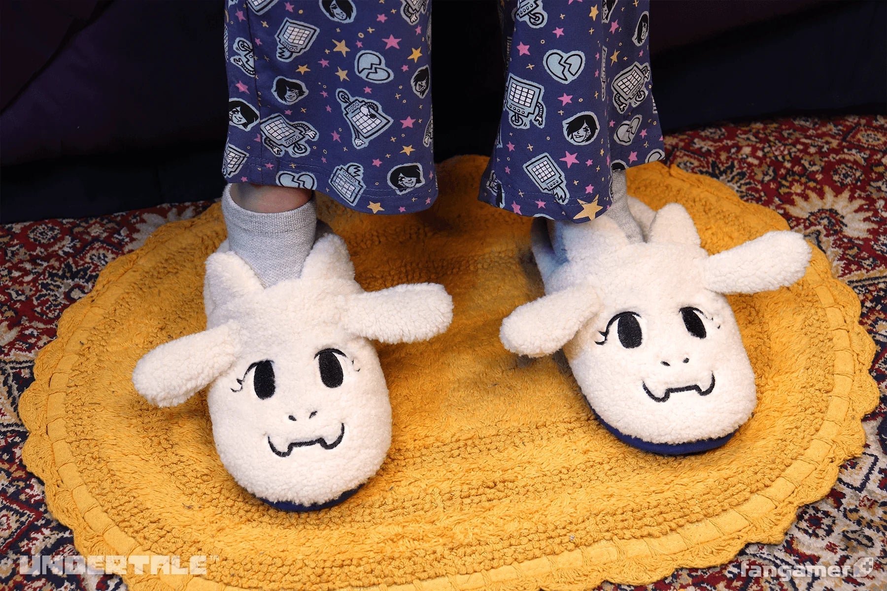 Undertale - Toriel Slippers - PopCultGang