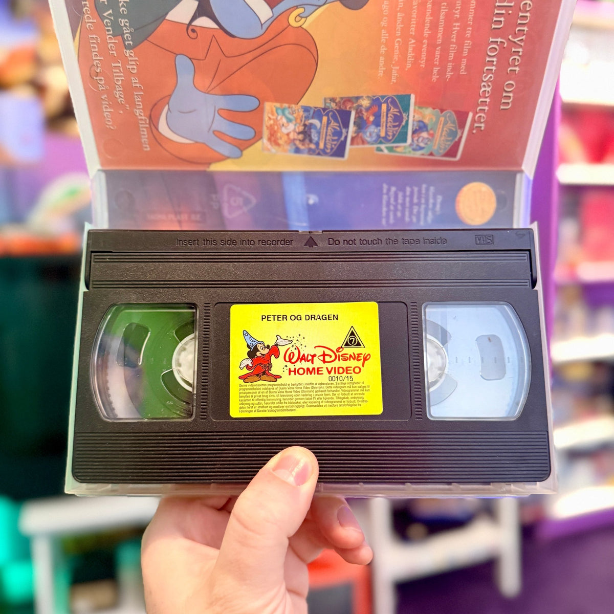 VHS: Peter og Dragen (Disney, danish dub, 80s) - PopCultGang