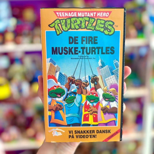 VHS: Teenage Mutant Ninja Turtles: Nr. 4 - "De Fire Muske - turtles" (danish version, 80s) - PopCultGang