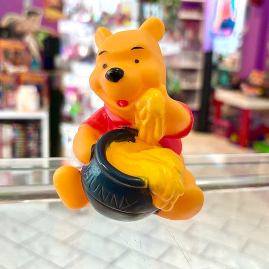 Winnie The Pooh Eating Honey - Bathtoy Figure (Disney, 90s) - PopCultGang