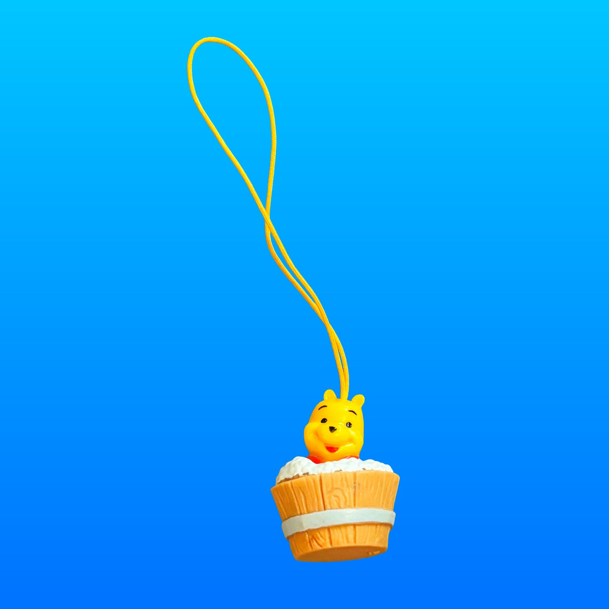 Winnie The Pooh: Peek-A-Pooh Bath Tub - Phone Charm Dangler Gachapon (Disney, 2000s) - PopCultGang